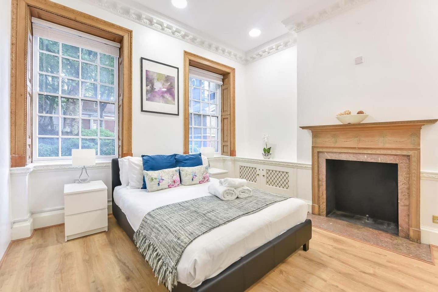 2 Bed Piccadilly Apartment 2 London Exterior photo